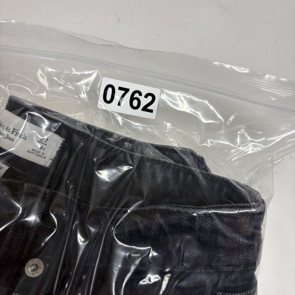 Abercrombie & Fitch Black High Rise Women Jeans - Picture 8 of 8